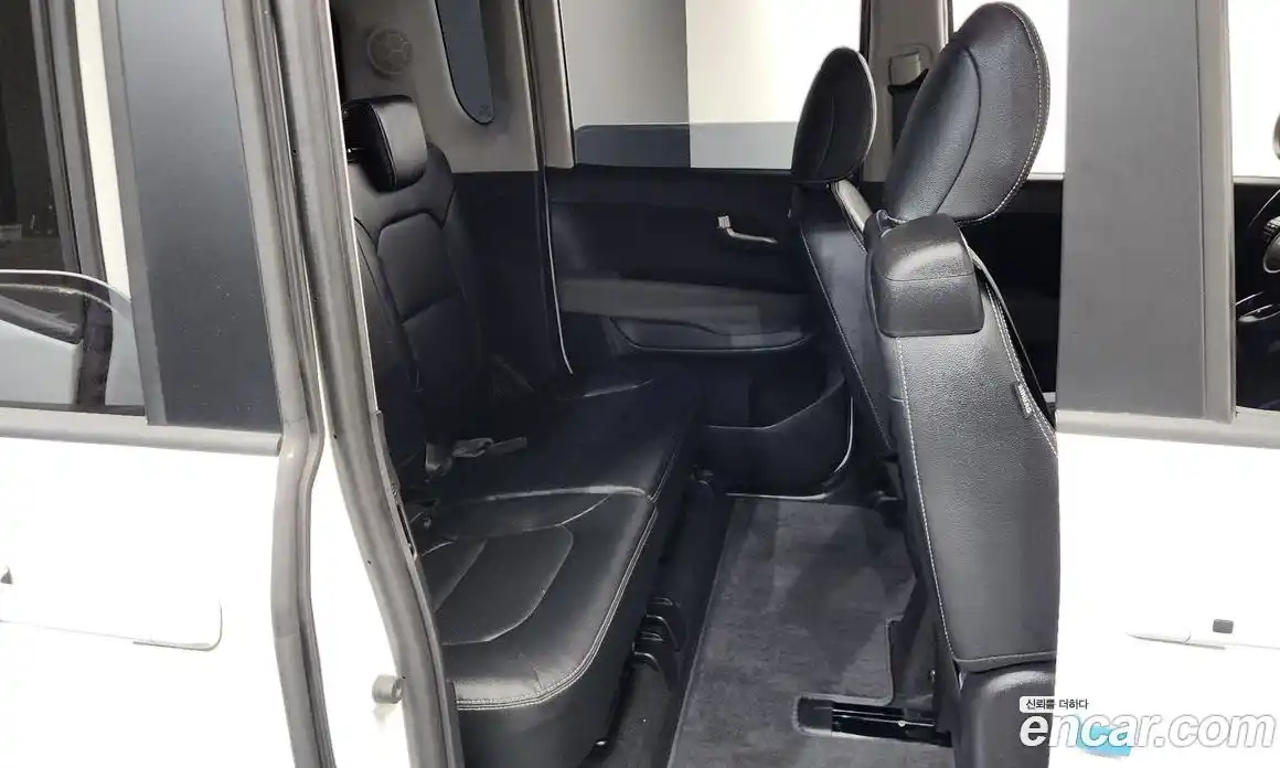 Kia Ray 2024 1.0 Автомат в Москве № 797509, фото 12