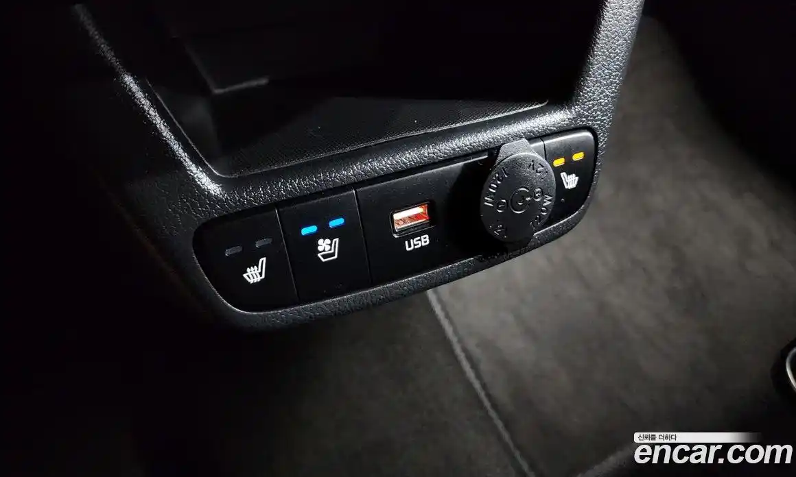 Kia Ray 2024 1.0 Автомат в Москве № 797509, фото 16