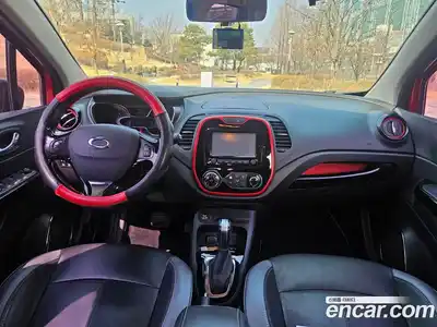 Renault QM3 2017 1.5 Автомат в Москве № 797589, миниатюра 12