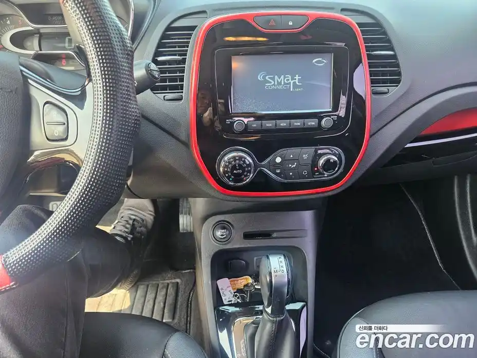 Renault QM3 2017 1.5 Автомат в Москве № 797589, фото 14