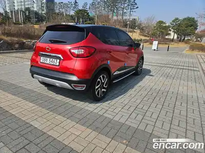 Renault QM3 2017 1.5 Автомат в Москве № 797589, миниатюра 6