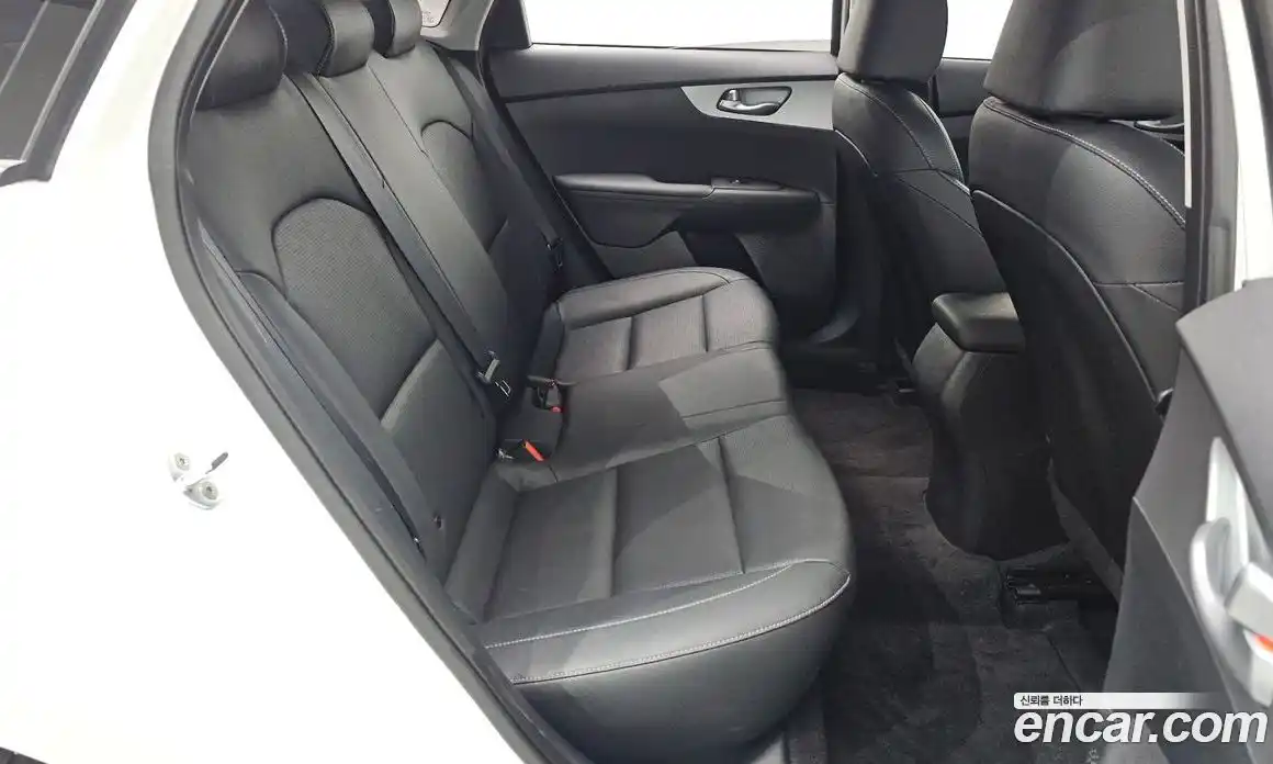 Kia K3 2022 1.6 Автомат в Москве № 797663, фото 12