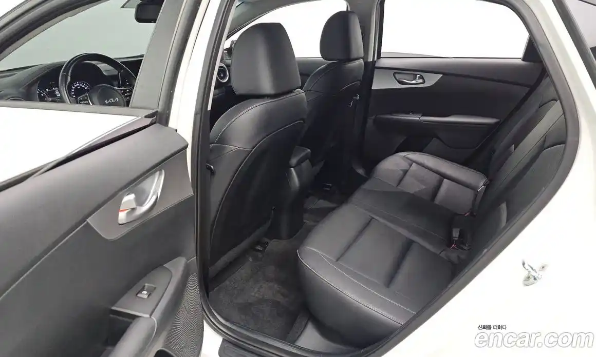 Kia K3 2022 1.6 Автомат в Москве № 797663, фото 13