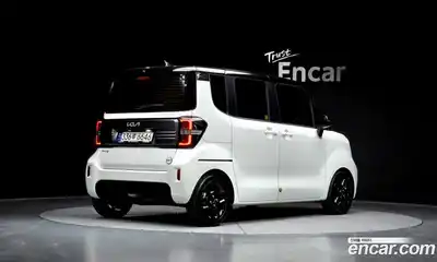 Kia Ray 2023 1.0 Автомат в Москве № 797714, миниатюра 2