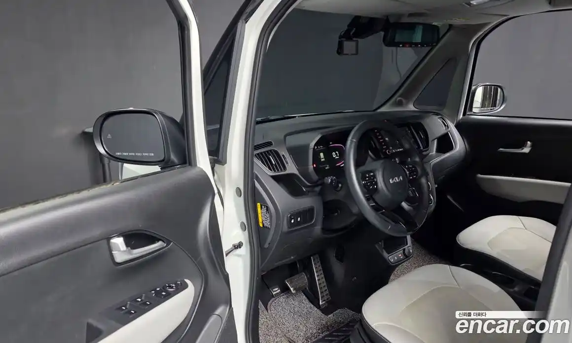 Kia Ray 2023 1.0 Автомат в Москве № 797714, фото 10