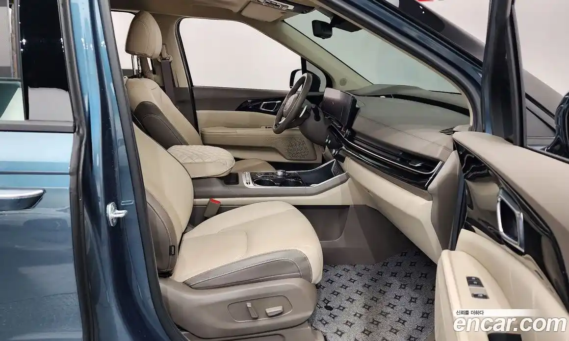 Kia Canival 2023 3.5 Автомат в Москве № 797756, фото 11