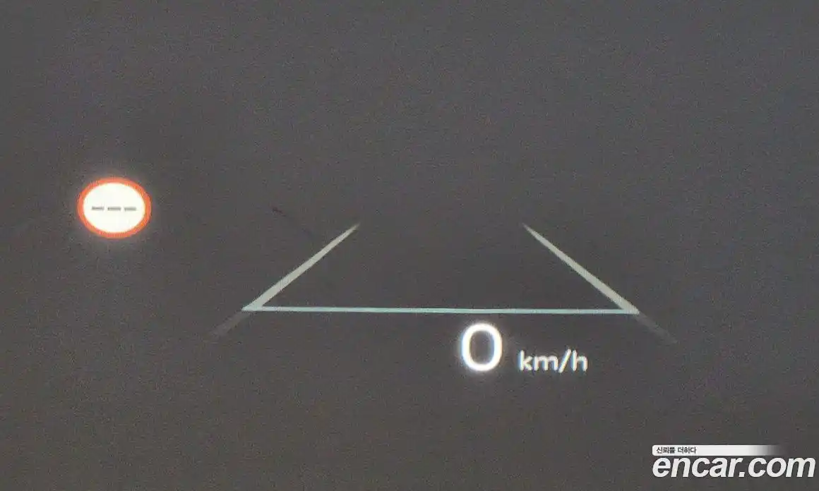 Kia Canival 2023 3.5 Автомат в Москве № 797756, фото 17