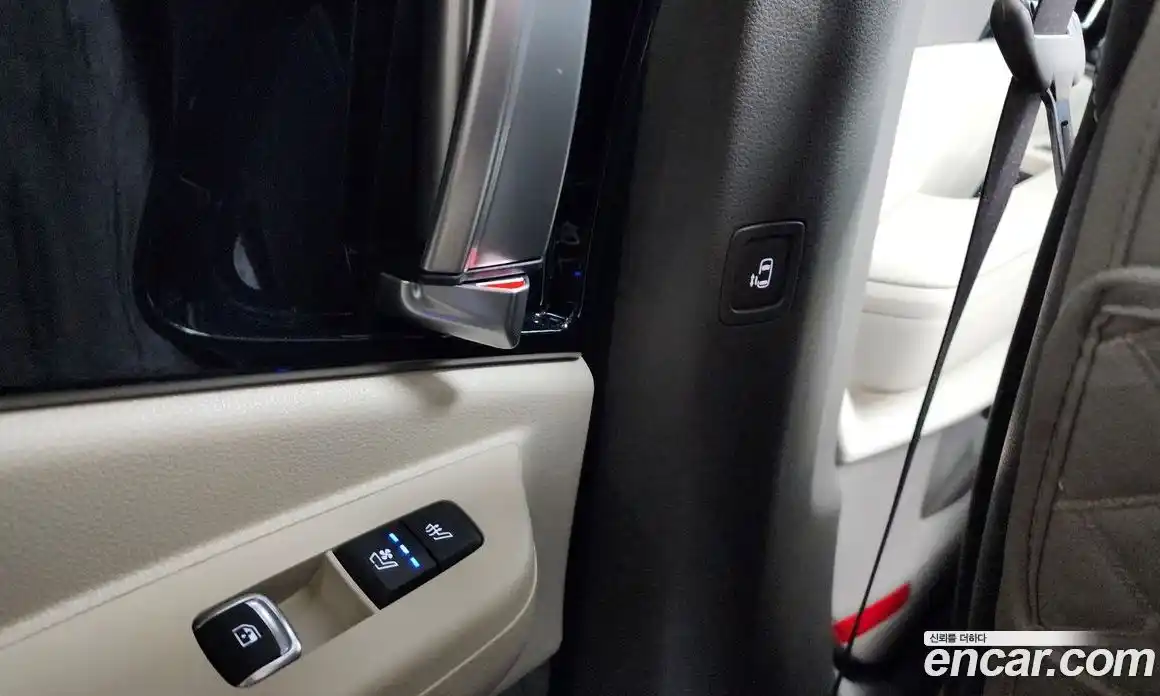 Kia Canival 2023 3.5 Автомат в Москве № 797756, фото 19