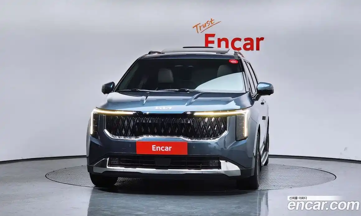 Kia Canival 2023 3.5 Автомат в Москве № 797756, фото 3