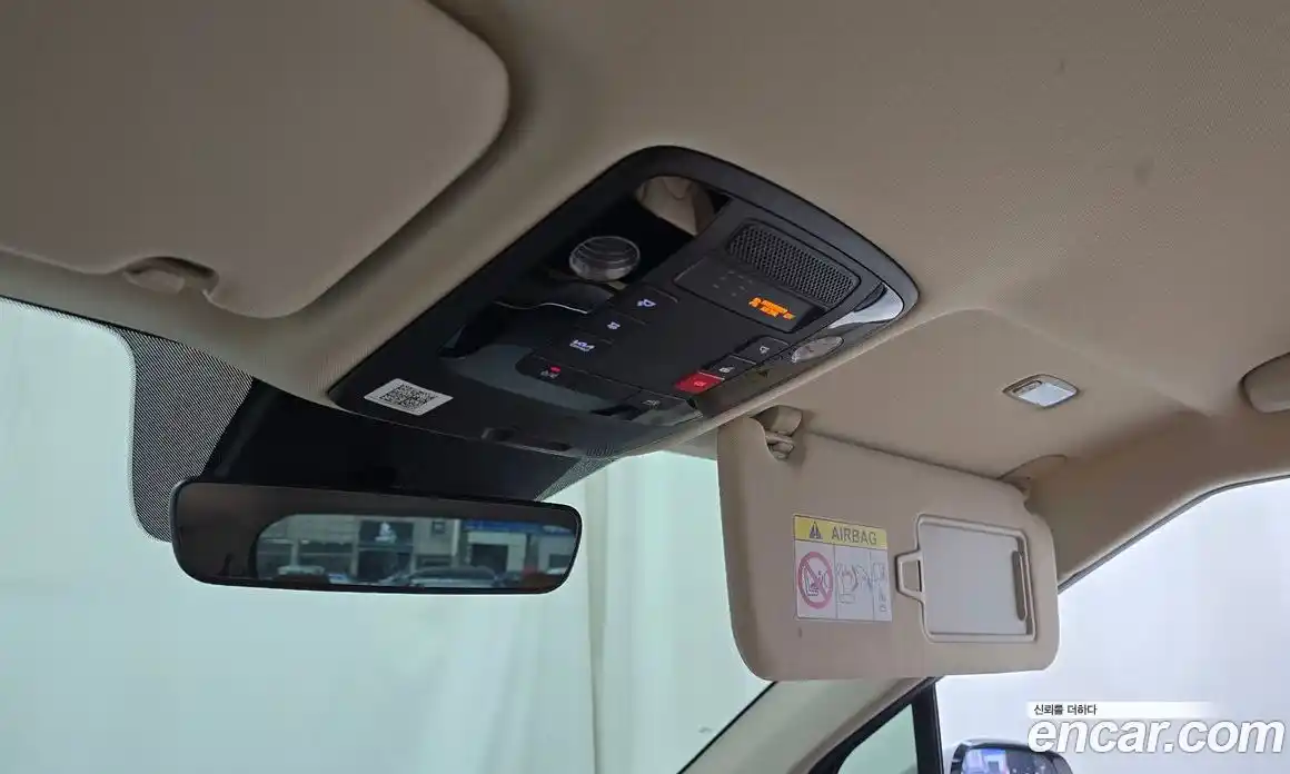 Kia Canival 2023 3.5 Автомат в Москве № 797781, фото 17