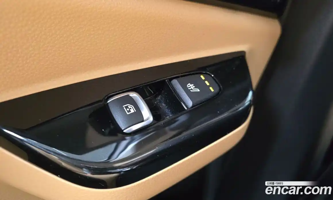 Kia Canival 2023 3.5 Автомат в Москве № 797781, фото 19