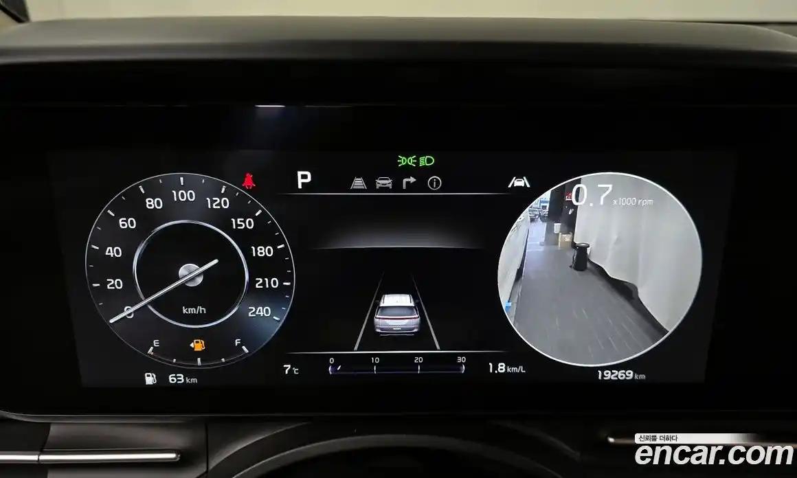 Kia Canival 2023 3.5 Автомат в Москве № 797781, фото 8