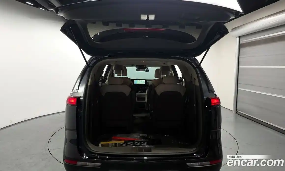 Kia Canival 2021 2.2 Автомат в Москве № 798112, фото 20