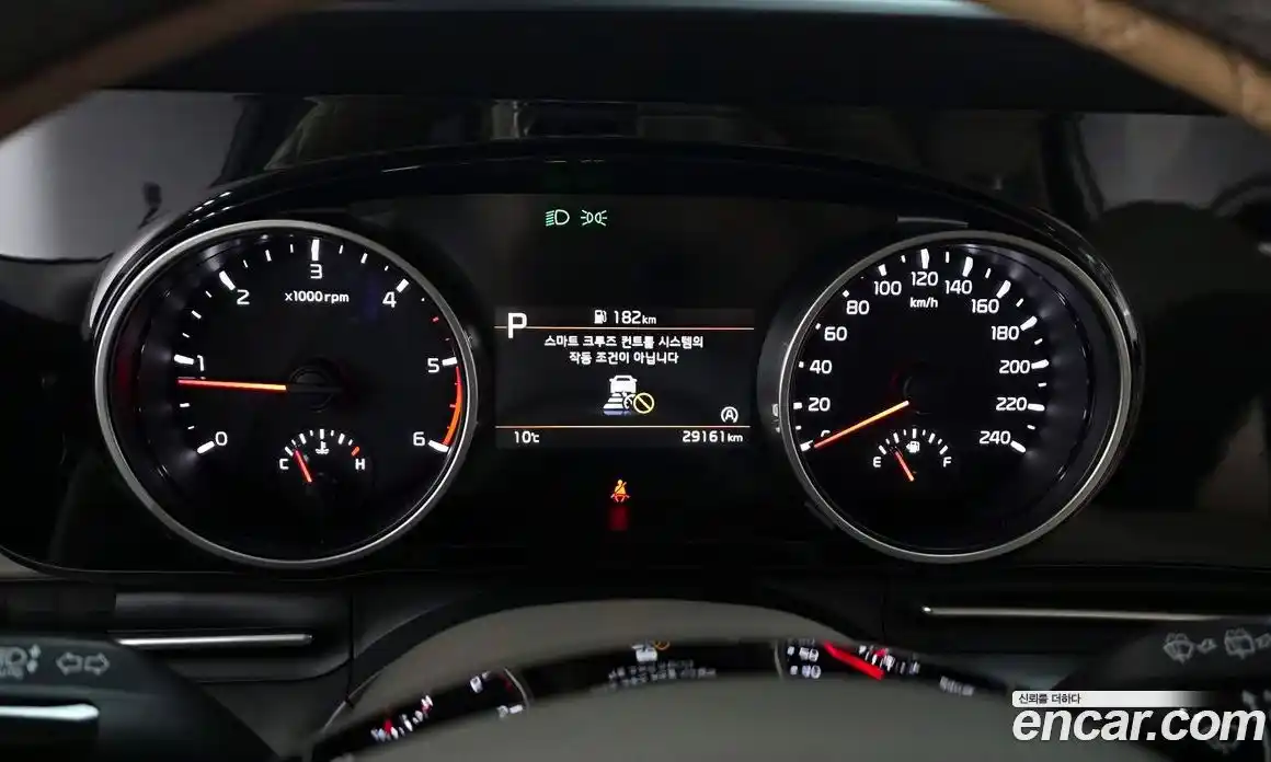 Kia Canival 2021 2.2 Автомат в Москве № 798112, фото 8