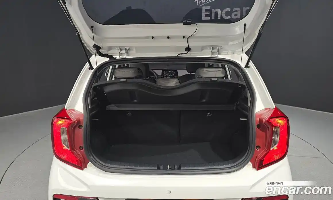 Kia Morning 2020 1.0 Автомат в Москве № 798124, фото 20