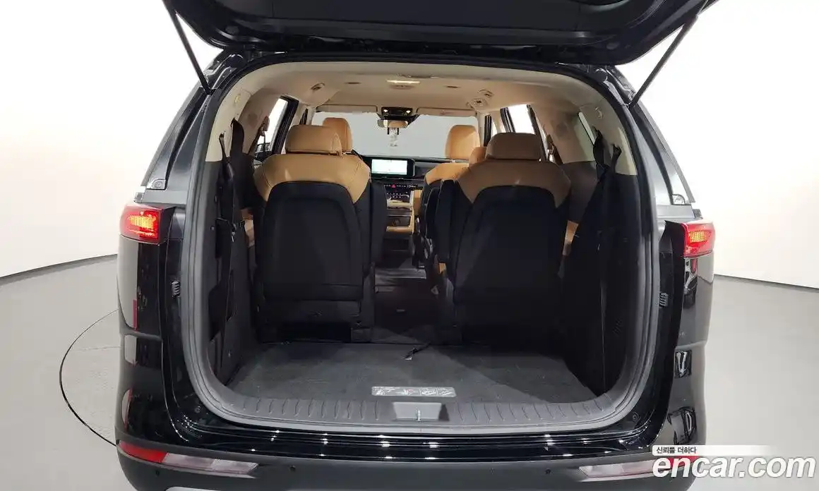 Kia Canival 2022 2.2 Автомат в Москве № 798148, фото 20