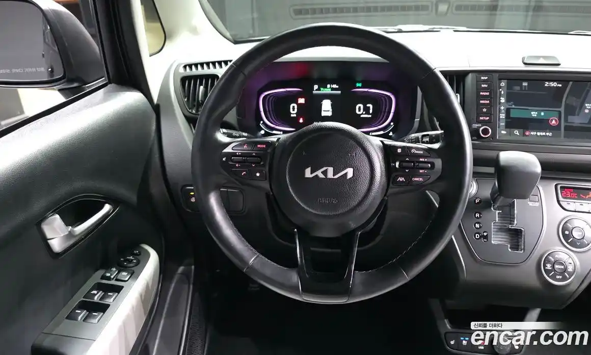 Kia Ray 2023 1.0 Автомат в Москве № 798179, фото 13