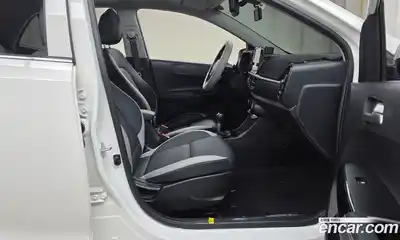 Kia Morning 2023 1.0 Автомат в Москве № 798343, миниатюра 11