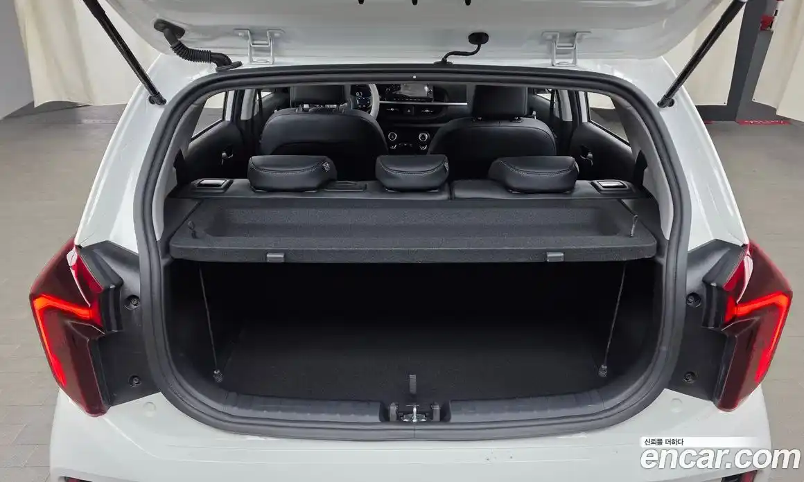 Kia Morning 2023 1.0 Автомат в Москве № 798343, фото 20