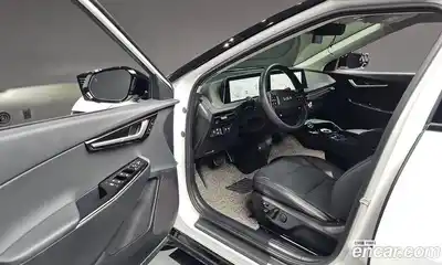 Kia EV6 2023 0.1 Автомат в Москве № 798416, миниатюра 11