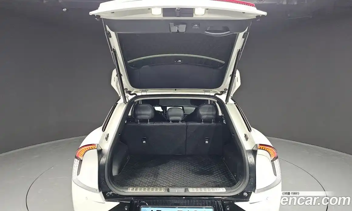 Kia EV6 2023 0.1 Автомат в Москве № 798416, фото 19