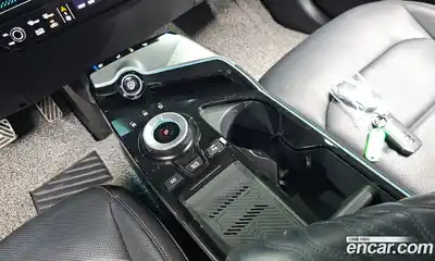 Kia EV6 2023 0.1 Автомат в Москве № 798416, миниатюра 8