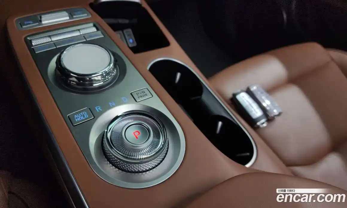 Genesis GV70 2021 2.5 Автомат в Москве № 798758, фото 9