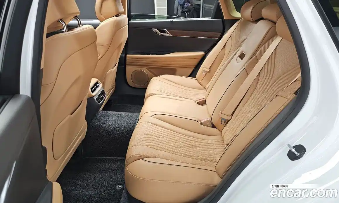 Genesis G80 2023 2.5 Автомат в Москве № 798852, фото 12