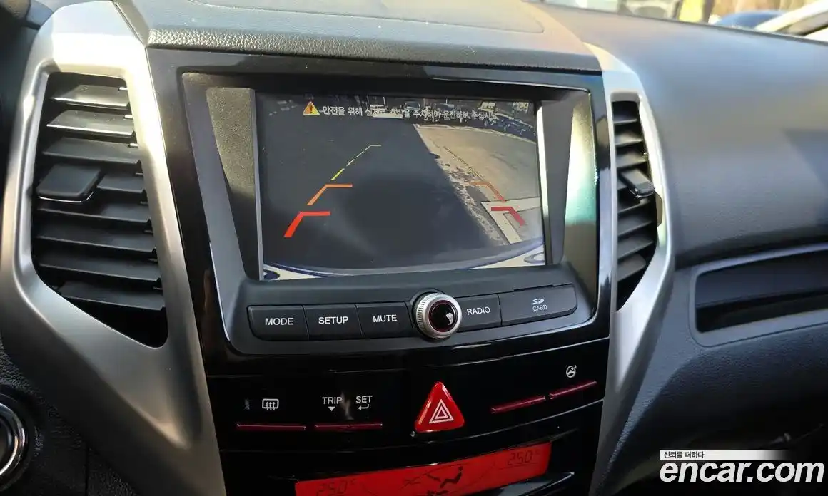 SsangYong TIBOLI 2015 1.6 Автомат в Москве № 799064, фото 15