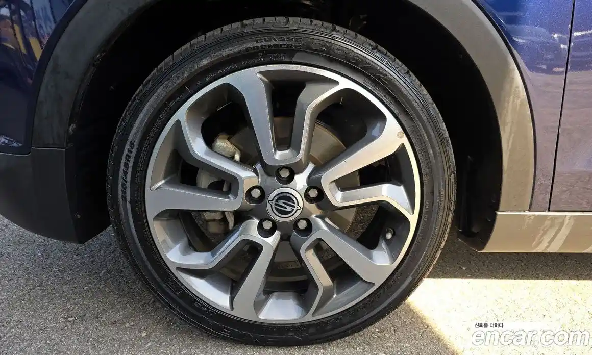 SsangYong TIBOLI 2015 1.6 Автомат в Москве № 799064, фото 5