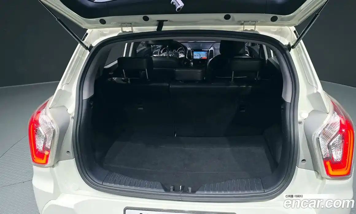 SsangYong TIBOLI 2015 1.6 Автомат в Москве № 799264, фото 20