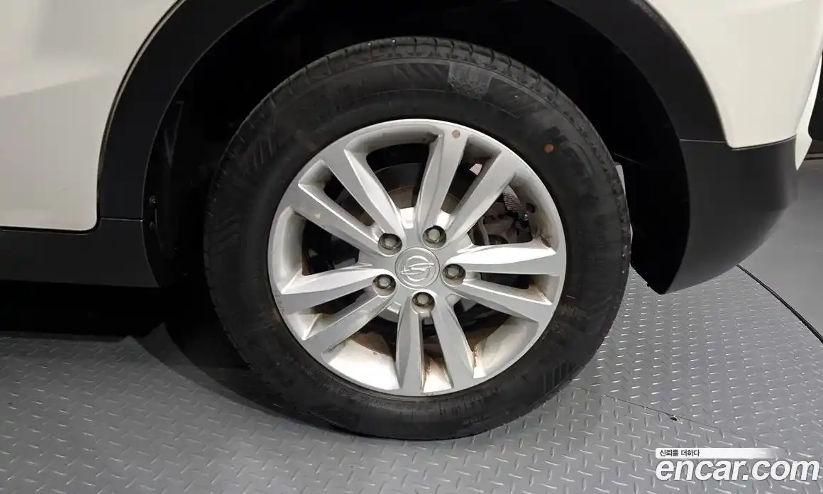 SsangYong TIBOLI 2015 1.6 Автомат в Москве № 799264, фото 5