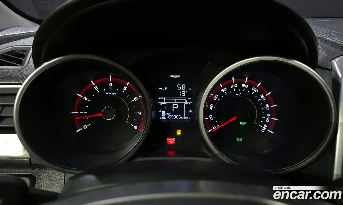 SsangYong TIBOLI 2015 1.6 Автомат в Москве № 799264, фото 8