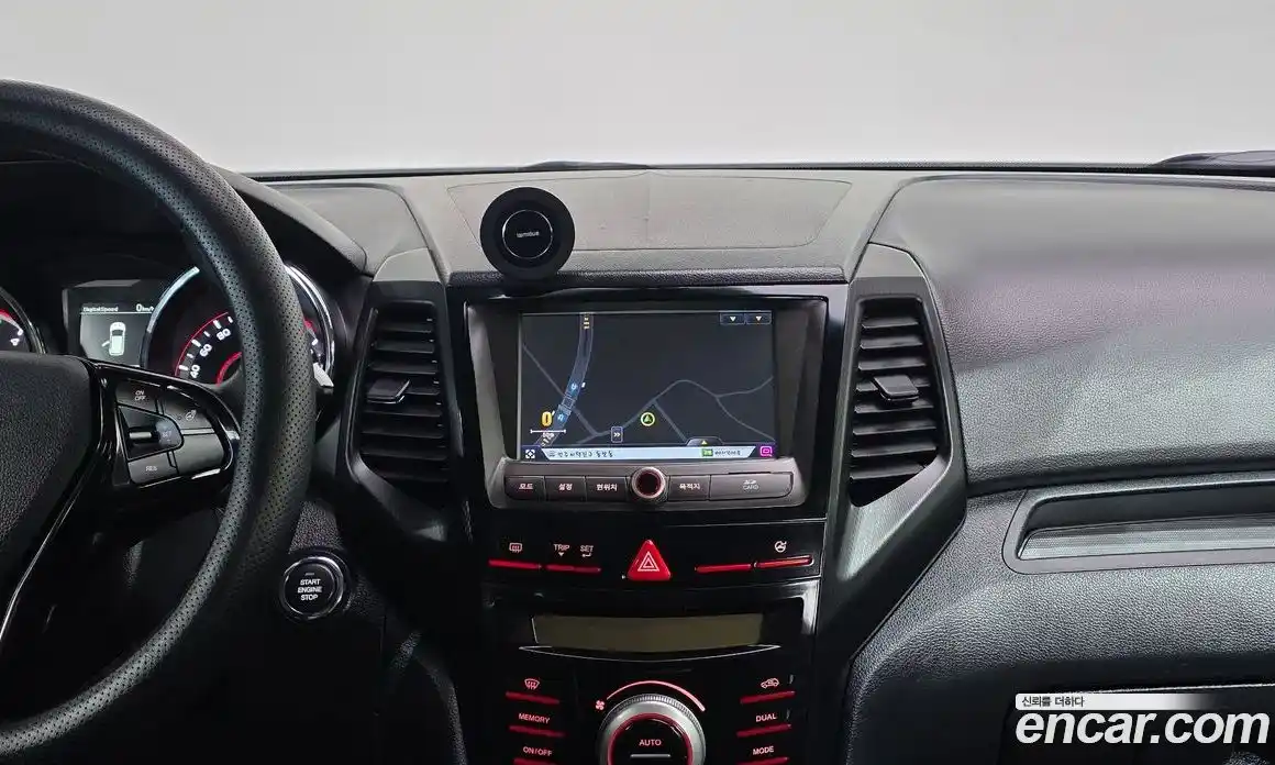 SsangYong TIBOLI 2016 1.6 Автомат в Москве № 799333, фото 16