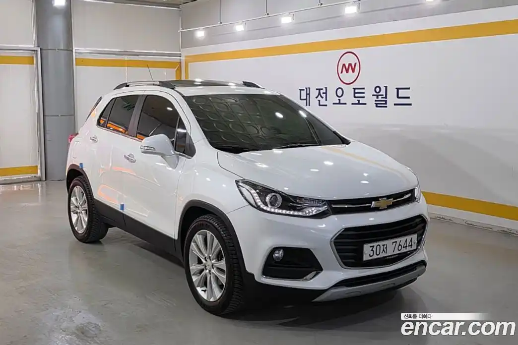 Chevrolet Trax 2017 1.6 Автомат в Москве № 799491, фото 1