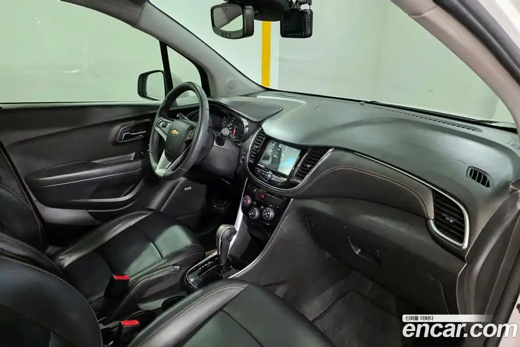 Chevrolet Trax 2017 1.6 Автомат в Москве № 799491, фото 14