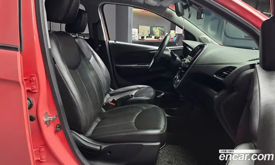 Chevrolet Spark 2017 1.0 Автомат в Москве № 799641, фото 11