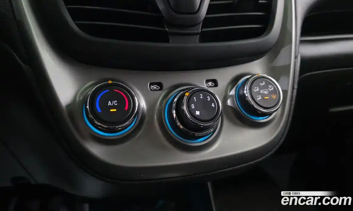 Chevrolet Spark 2016 1.0 Автомат в Москве № 799658, фото 17