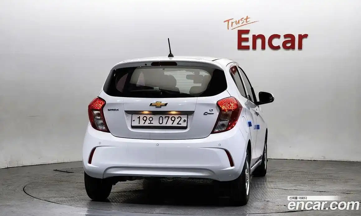 Chevrolet Spark 2016 1.0 Автомат в Москве № 799658, фото 4