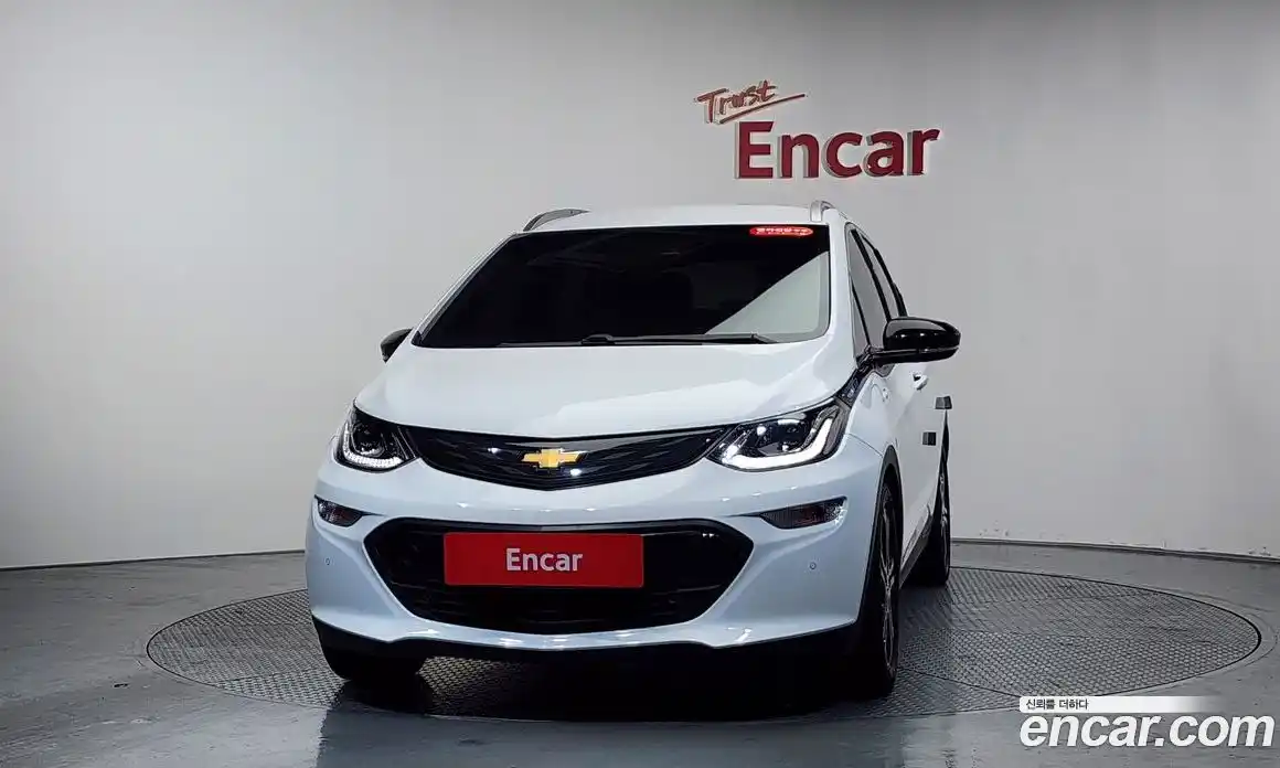 Chevrolet Bolt EV 2019 0.2 Автомат в Москве № 799737, фото 2