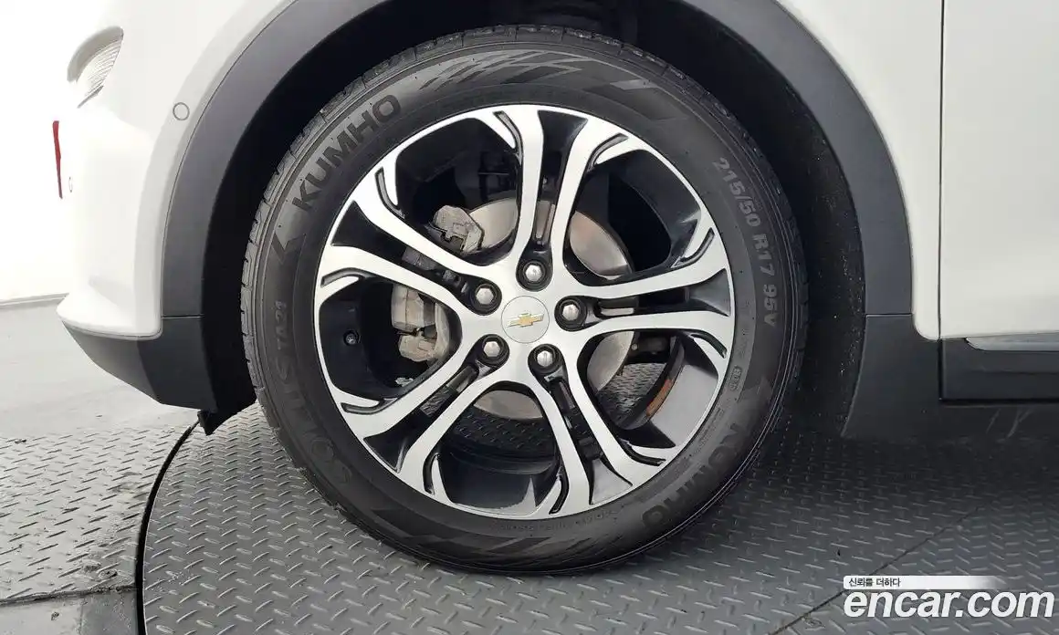 Chevrolet Bolt EV 2019 0.2 Автомат в Москве № 799737, фото 4