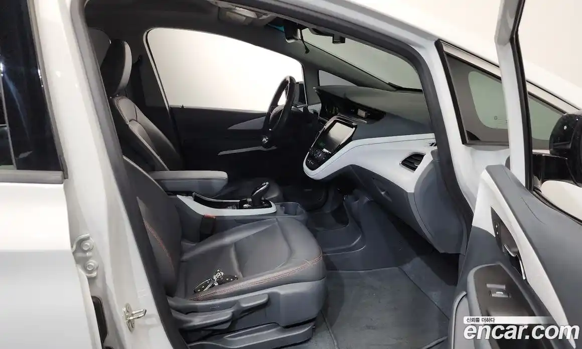 Chevrolet Bolt EV 2019 0.2 Автомат в Москве № 799737, фото 10