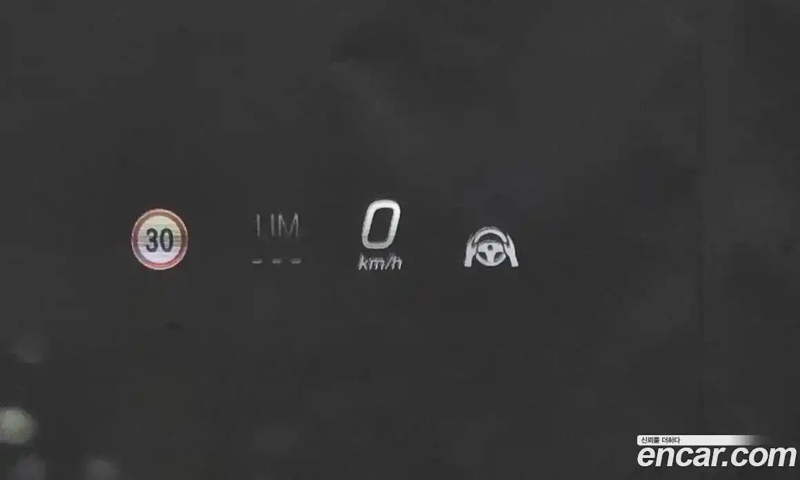 Mercedes-Benz GLC-Class 2025 2.0 Автомат в Москве № 800553, фото 17