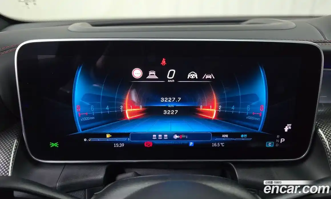 Mercedes-Benz GLC-Class 2025 2.0 Автомат в Москве № 800603, фото 8