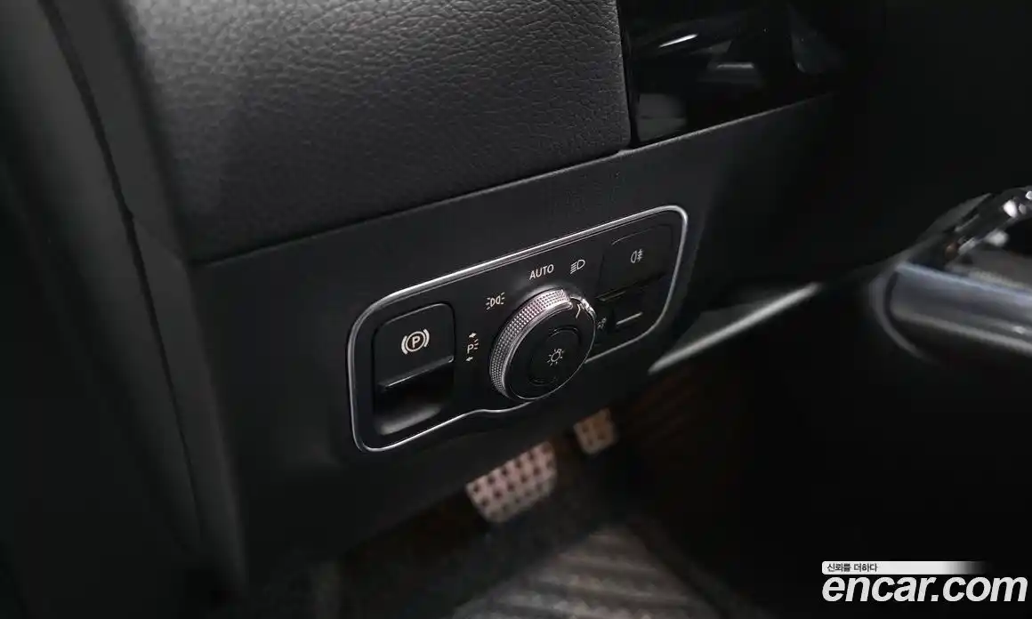 Mercedes-Benz GLA-Class 2021 2.0 Автомат в Москве № 801042, фото 18