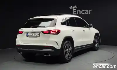 Mercedes-Benz GLA-Class 2021 2.0 Автомат в Москве № 801042, миниатюра 2