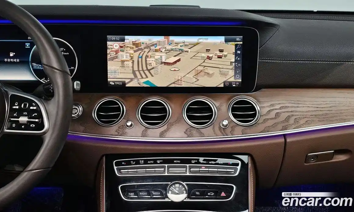 Mercedes-Benz E-Class 2019 2.0 Автомат в Москве № 801045, фото 14