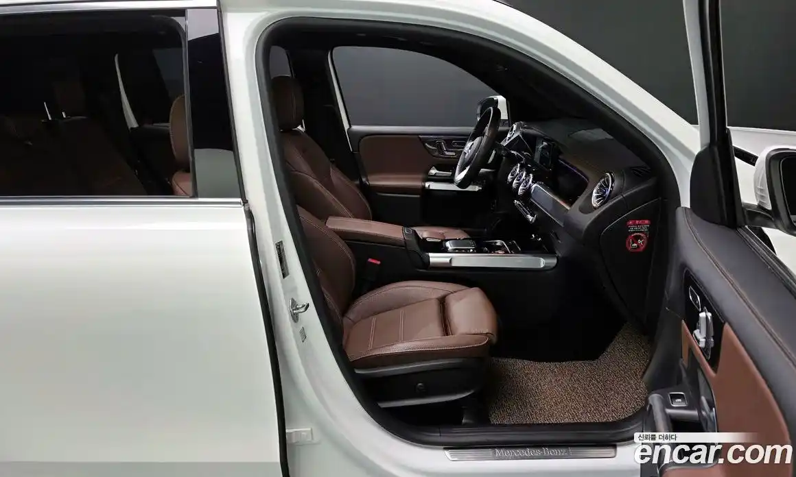 Mercedes-Benz GLB-Class 2021 2.0 Автомат в Москве № 801073, фото 10