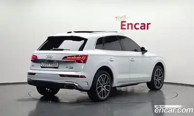 Audi Q5 2024 2.0 Автомат в Москве № 801328, миниатюра 2