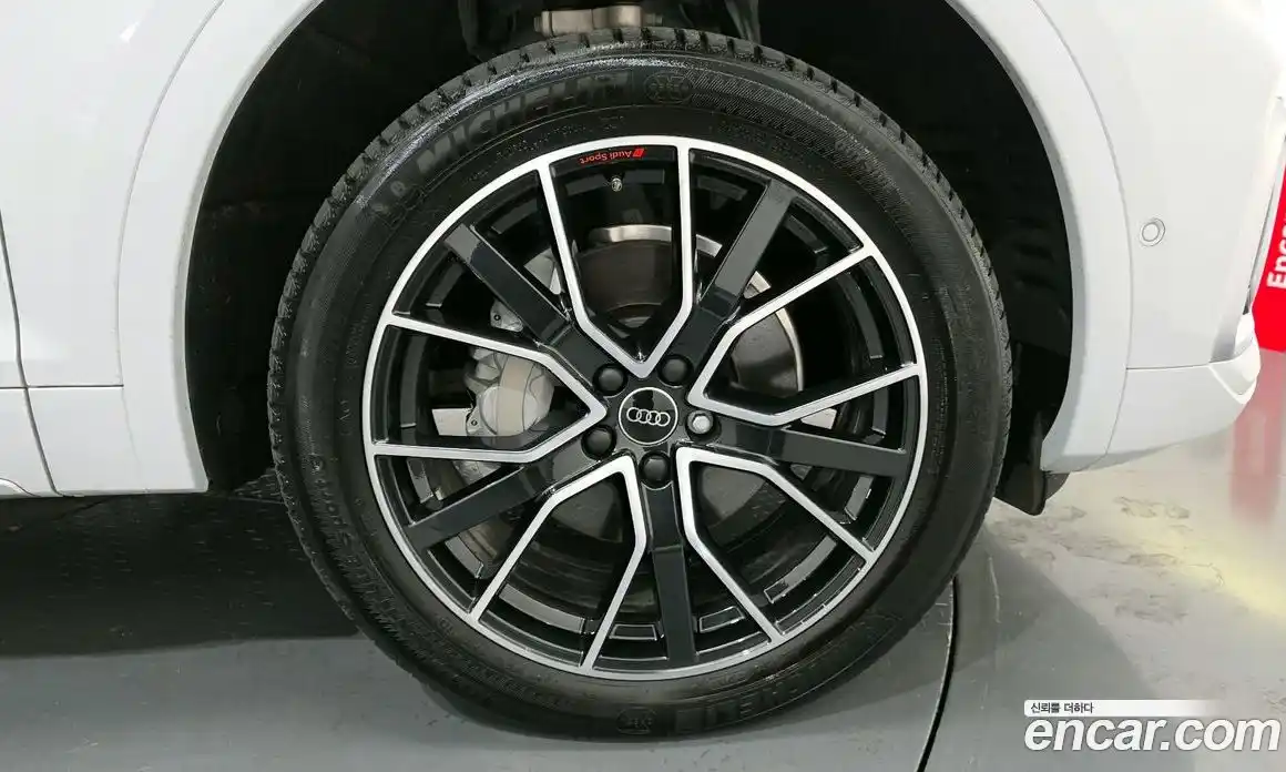 Audi Q5 2024 2.0 Автомат в Москве № 801328, фото 5